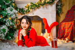 圣诞节甜美女生人体写真艺术图片